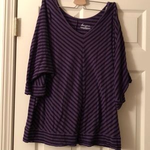 Purple strip quarter length sleeve top